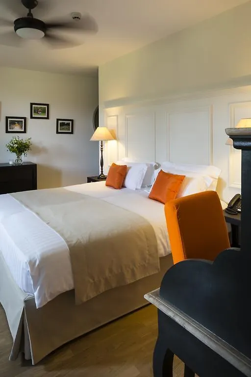 Couette-café Bed and Breakfast Le Manoir du Golf à Amphion-les-Bains